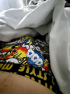 Snapshot of BobyKifff chatting on 10.23.25 BobyKifff online show from 10.23.25