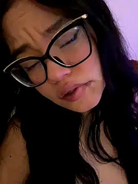 Emily Taylor2 online show from 11.06.25