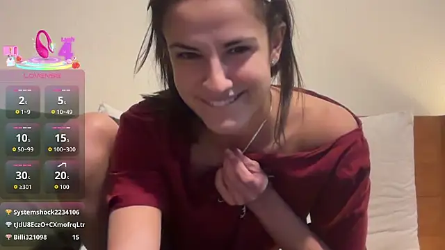 heyitsmadig online show from 10.11.25