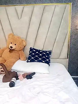 AmyStar1 online show from 11.28.25