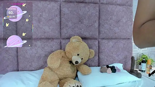 AmyStar1 online show from 04.13.26