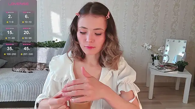 Snapshot of ArleneThomas chatting on 09.17.25 ArleneThomas online show from 09.17.25