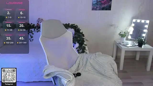 Snapshot of ArleneThomas chatting on 11.16.25 ArleneThomas online show from 11.16.25