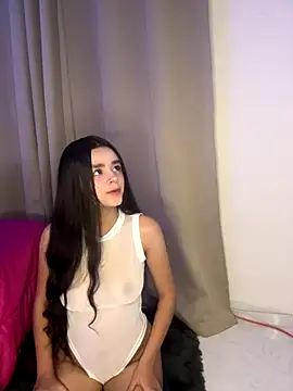 Snapshot of Dulcekitty__ chatting on 11.02.25 Dulcekitty online show from 11.02.25