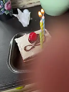 Snapshot of KoraSweett chatting on 11.29.25 KoraSweett online show from 11.29.25