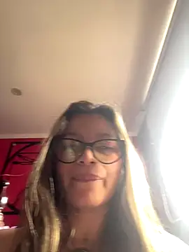 Snapshot of KoraSweett chatting on 12.15.25 KoraSweett online show from 12.15.25