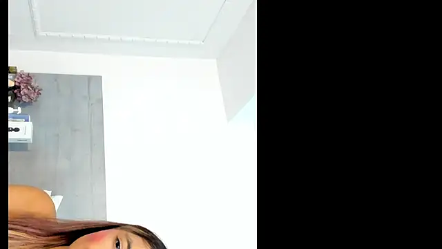 sunnyWhitee online show from 02.10.26