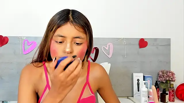 sunnyWhitee online show from 02.23.26