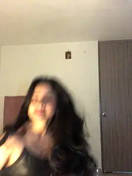 Snapshot of SelinaCatt_ chatting on 09.26.25 SelinaCatt  online show from 09.26.25