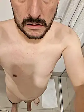 Snapshot of Loverking_msm chatting on 10.23.25 Loverking msm online show from 10.23.25