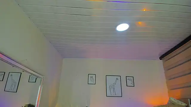 Snapshot of LusyKitty chatting on 09.29.25 LusyKitty online show from 09.29.25