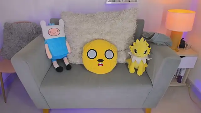 Snapshot of LusyKitty chatting on 11.06.25 LusyKitty online show from 11.06.25