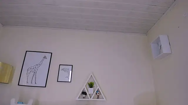 Snapshot of LusyKitty chatting on 11.27.25 LusyKitty online show from 11.27.25