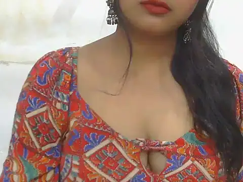 POOJA 199 online show from 11.04.25