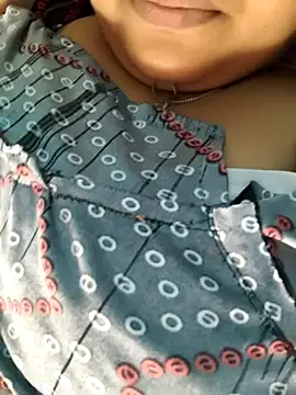 Snapshot of ranibf chatting on 09.16.25 ranibf online show from 09.16.25