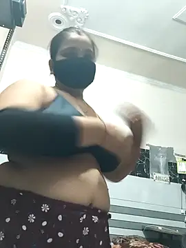 Snapshot of ranibf chatting on 10.14.25 ranibf online show from 10.14.25