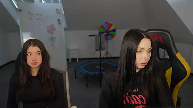 VivianSweet  online show from 04.28.26