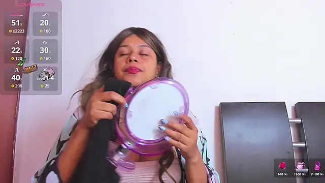 Snapshot of _Vale21_ chatting on 09.13.25  Vale21  online show from 09.13.25