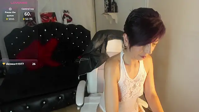 Snapshot of Trinityy__ chatting on 09.14.25 Trinityy online show from 09.14.25