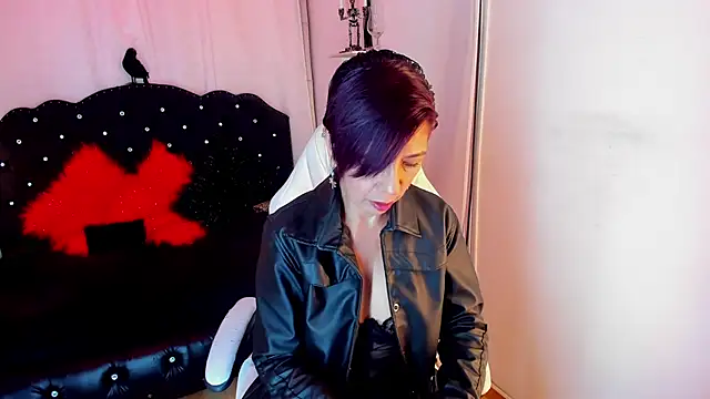 Trinityy   online show from 12.17.25