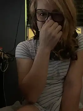 mayra mayhem online show from 07.10.26