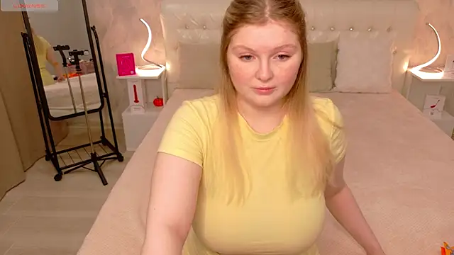 Snapshot of AmeliaDiamond chatting on 11.24.25 AmeliaDiamond online show from 11.24.25