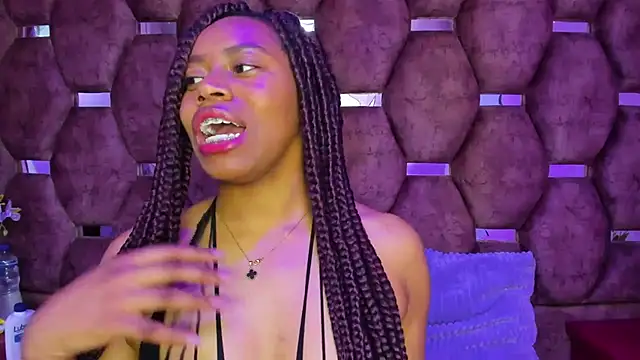 Thiana Taylor online show from 12.02.25