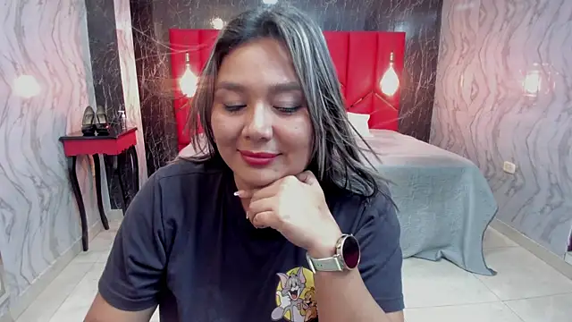 LatinaHoleQueen online show from 04.07.26