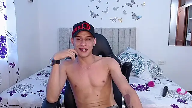 Snapshot of Ethanho0t chatting on 01.16.26 Ethanho0t online show from 01.16.26