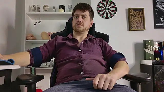 Snapshot of aaron_nvk chatting on 02.08.26 aaron nvk online show from 02.08.26