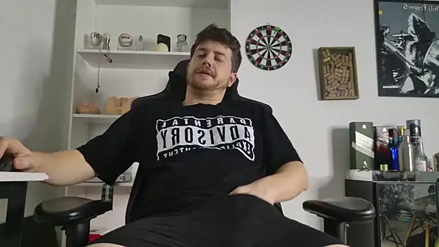 Snapshot of aaron_nvk chatting on 03.06.26 aaron nvk online show from 03.06.26