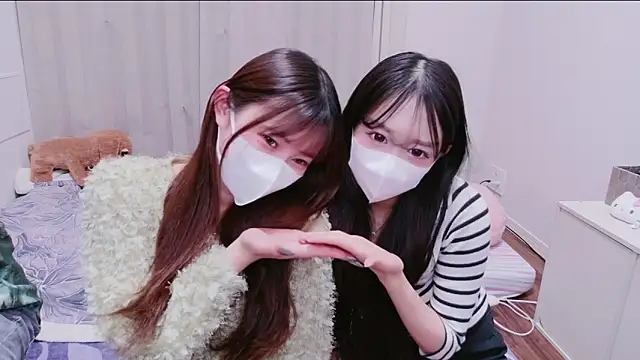 MOEMOE-Q online show from 03.05.26