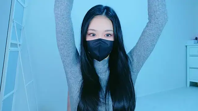 Snapshot of ramuchan_desu chatting on 11.15.25 ramuchan desu online show from 11.15.25