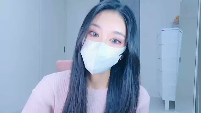 Snapshot of ramuchan_desu chatting on 11.29.25 ramuchan desu online show from 11.29.25