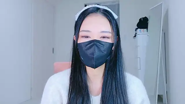 Snapshot of ramuchan_desu chatting on 12.14.25 ramuchan desu online show from 12.14.25