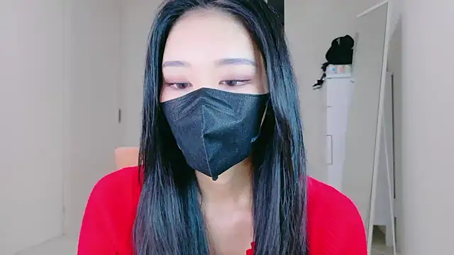 Snapshot of ramuchan_desu chatting on 12.15.25 ramuchan desu online show from 12.15.25