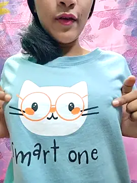 Snapshot of MariaEva69 chatting on 11.17.25 MariaEva69 online show from 11.17.25