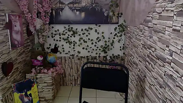 Amanda Bright  online show from 10.14.25