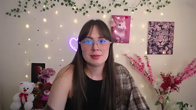 Amanda Bright  online show from 05.18.26