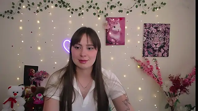 Snapshot of Amanda_Bright_ chatting on 06.22.26 Amanda Bright online show from 06.22.26