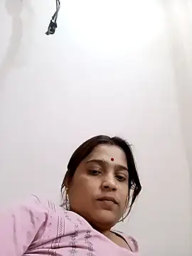 Snapshot of Trisha_71 chatting on 11.19.25 Trisha 71 online show from 11.19.25