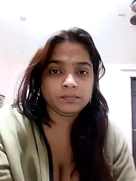 Snapshot of Trisha_71 chatting on 11.20.25 Trisha 71 online show from 11.20.25