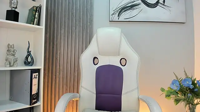 Snapshot of JuanKFit_45 chatting on 05.24.26 JuanKFit 45 online show from 05.24.26