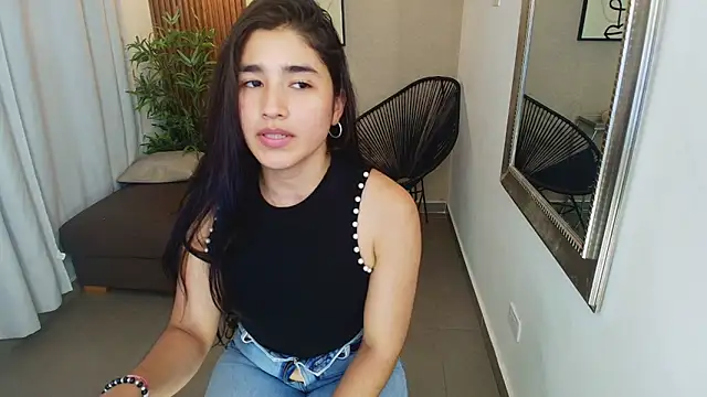 Lia Mar  online show from 09.15.25