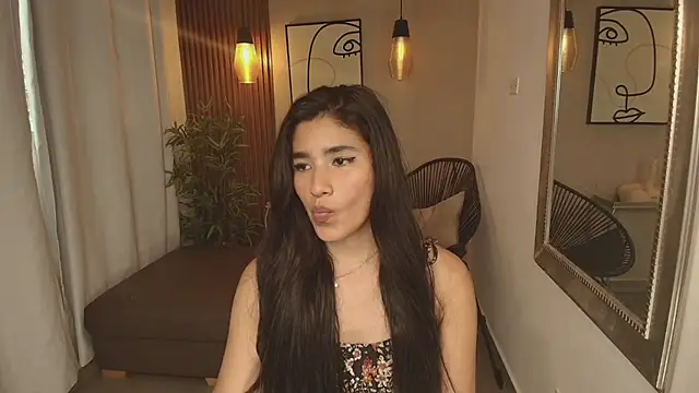 Lia Mar  online show from 09.20.25