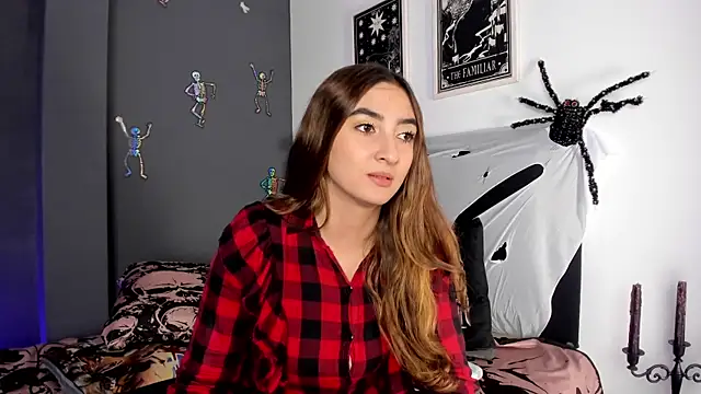 Alice Dickinssonn online show from 10.30.25