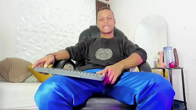 Ricky Owens1 online show from 09.25.25