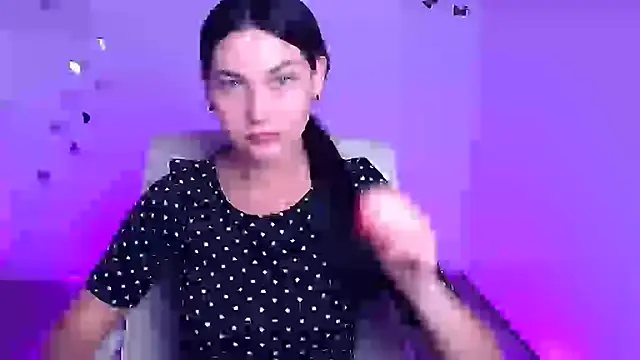 Lune Moon online show from 09.13.25