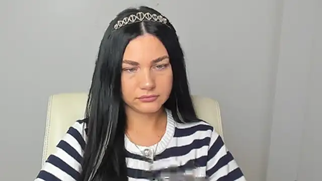 Lune Moon online show from 11.26.25