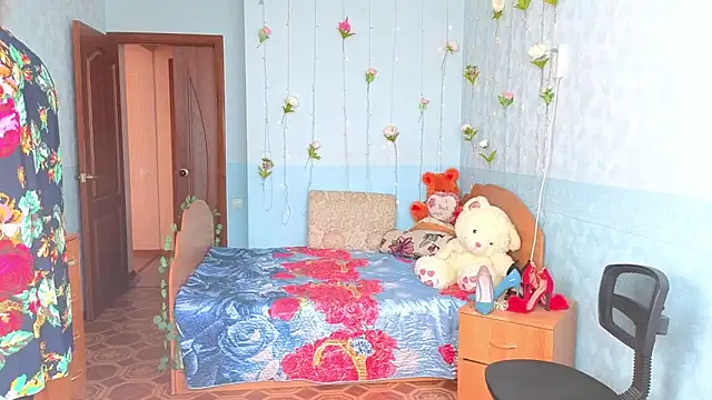 Audrey Aura online show from 09.24.25